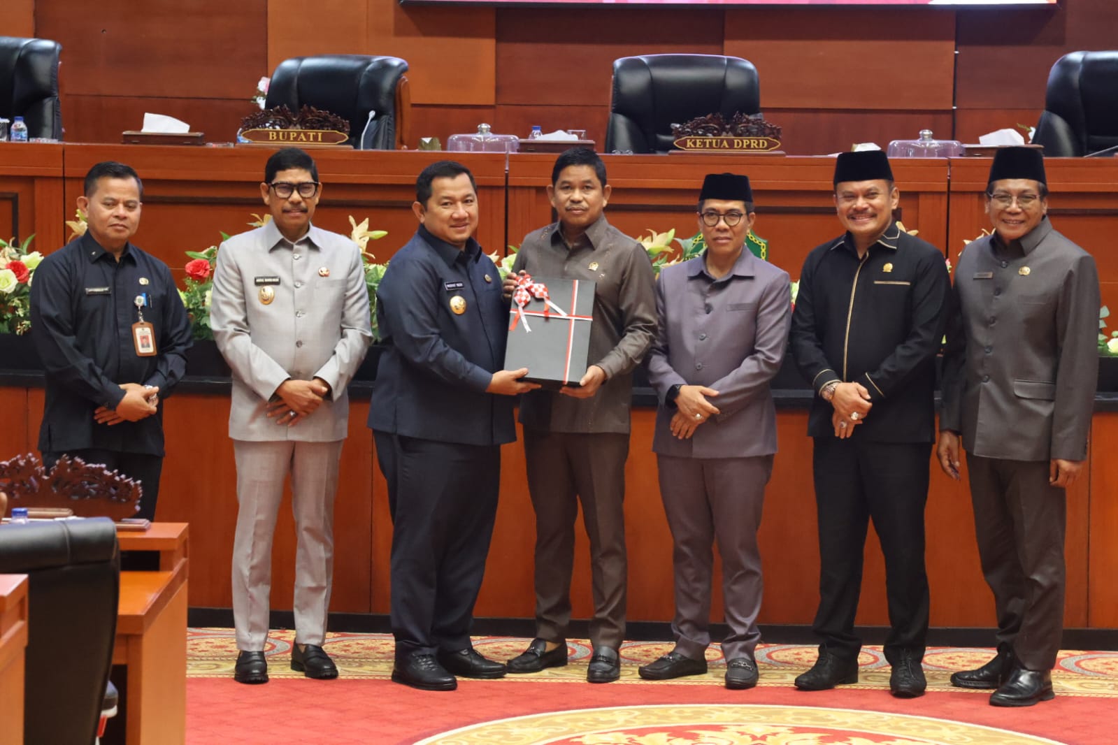 Rapat Paripurna DPRD PPU